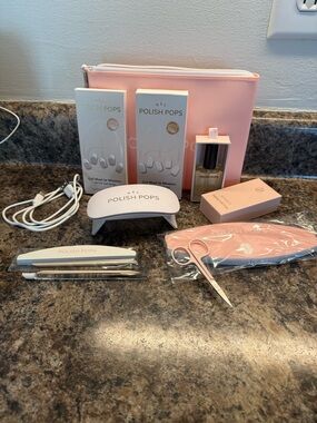 Polish Pops Gel Nail Kit — Pink Travel Pouch & Tools